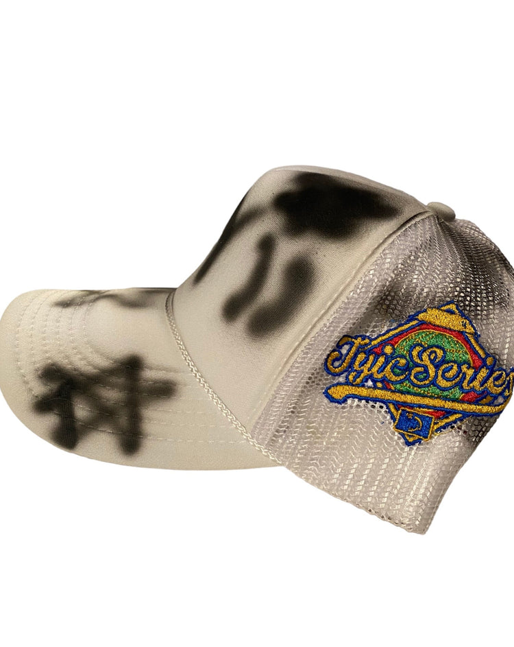Airbrush 1 of 1 Trucker